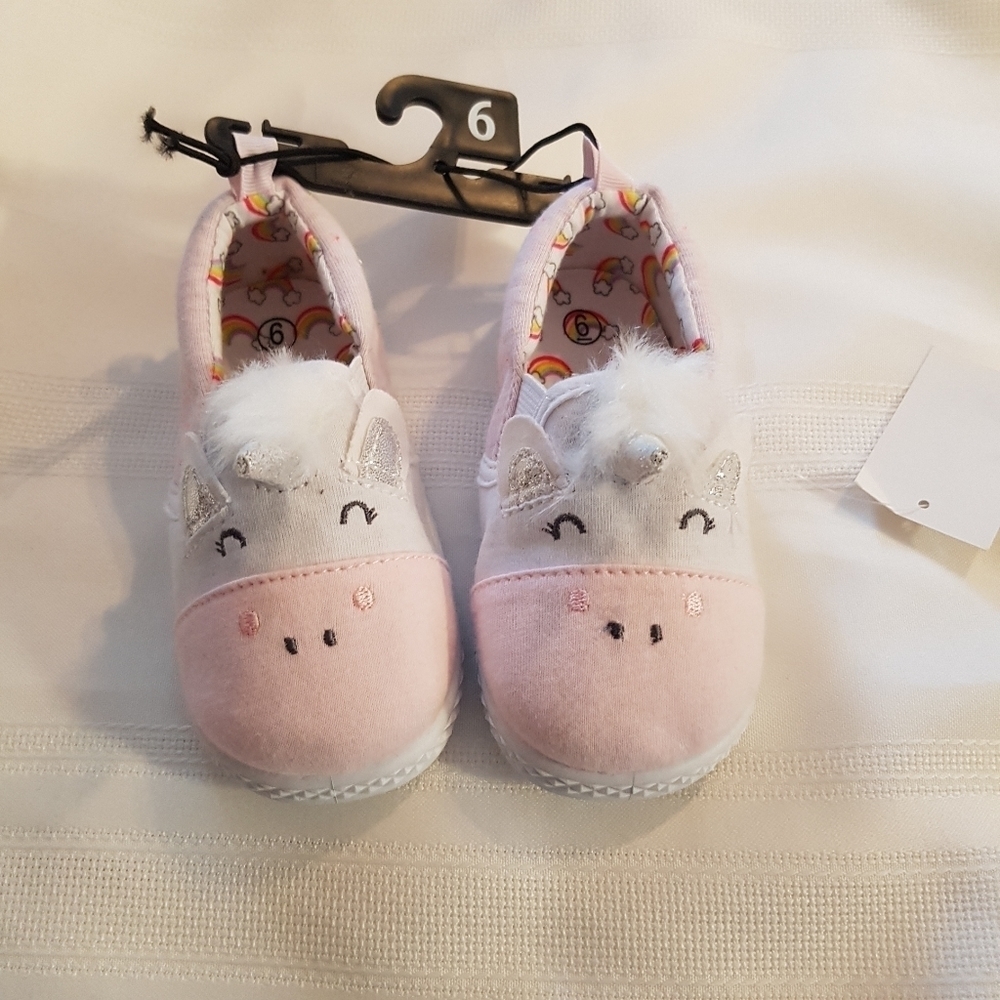 Unicorn toddler slip on shoes size 6